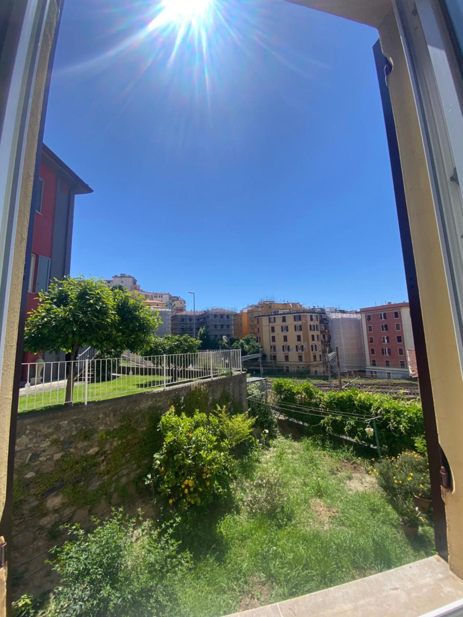 Apartamento La Casa Della Stazione La Spezia Exterior foto